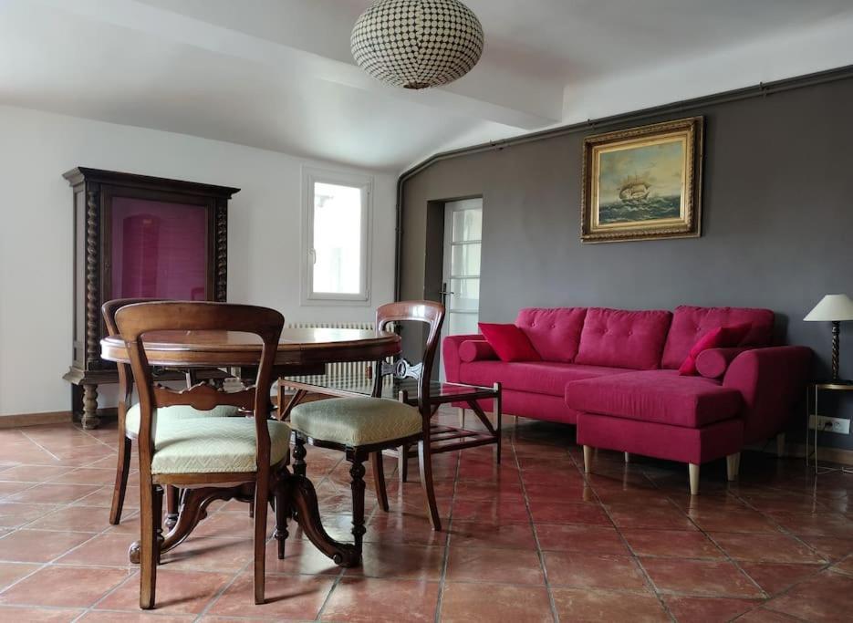 Superbe T3 Avec Terrasse En Plein Coeur Du Centre Historique Apartment Aix-en-Provence Luaran gambar